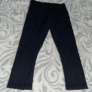 Lululemon leggings capri